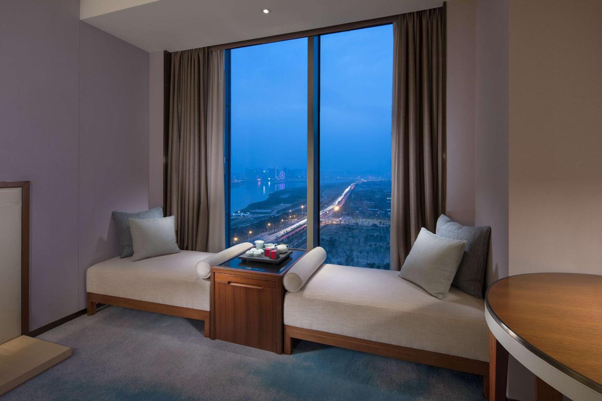 ฮิลตัน ฉวนโจว ริเวอร์ไซด์ Hotel เฉวียนโจว ภายนอก รูปภาพ
